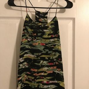 Women tank top
